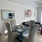 Hermoso Apartamento Con Vista Al Mar En El Hotel Poseidon