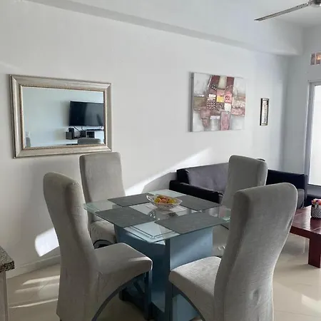 Hermoso Apartamento Con Vista Al Mar En El Poseidon *
